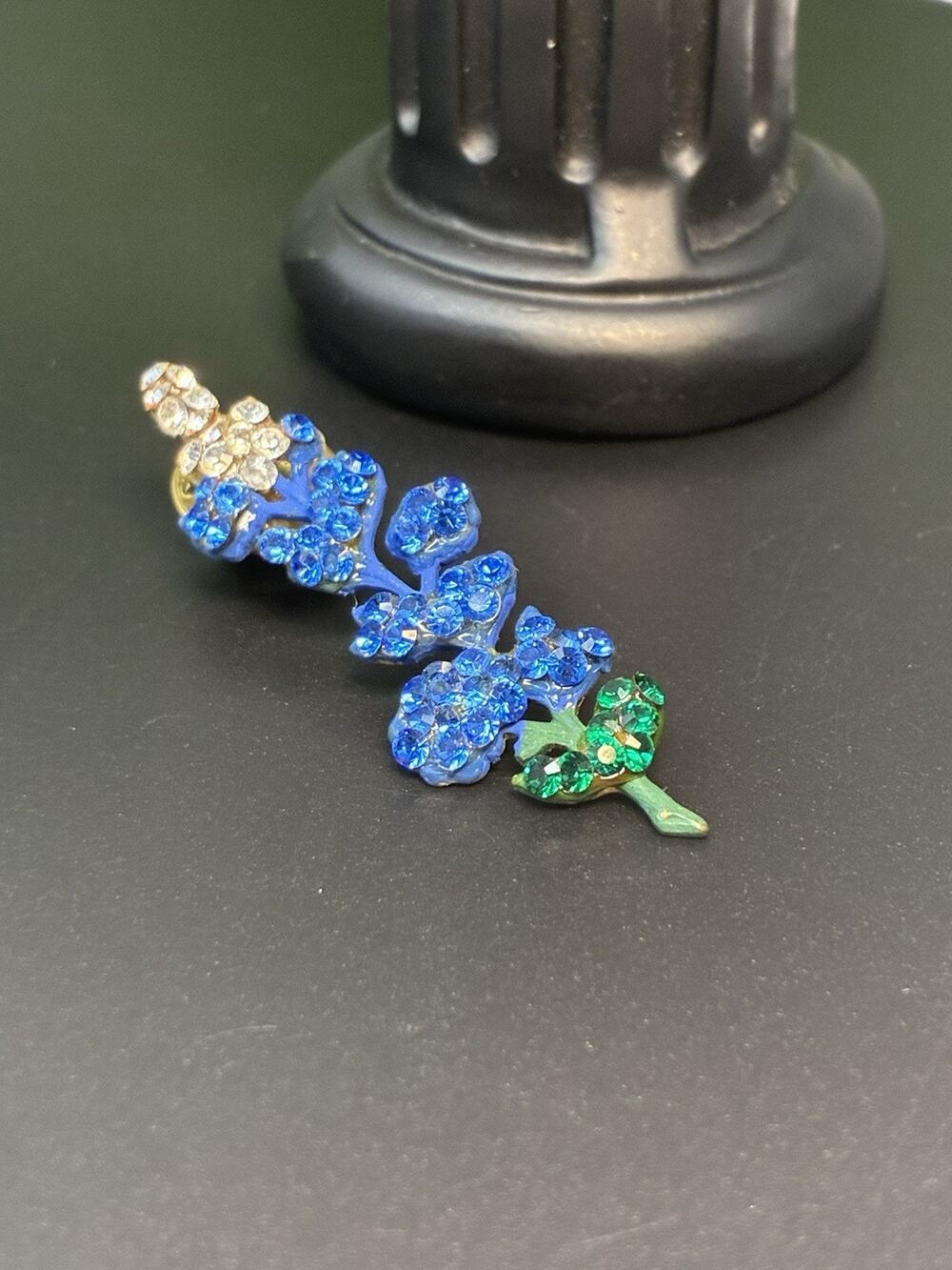 Rhinestone Flower Vintage Lapel Pin. Blue And White Rhinestone.